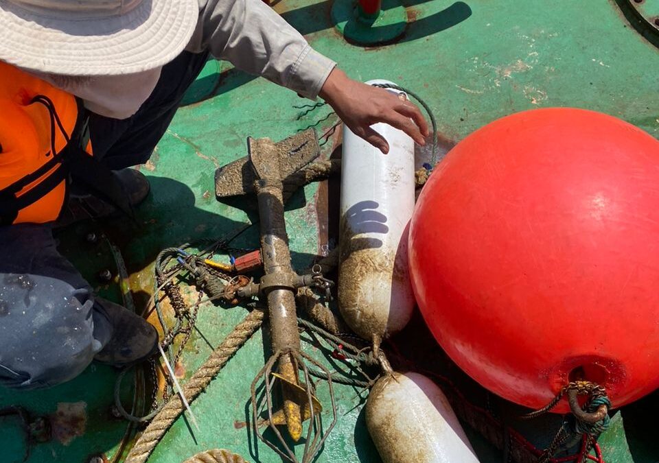 Retrieval of Acoustic Doppler Current Profiler (ADCP) at Sungai Johor