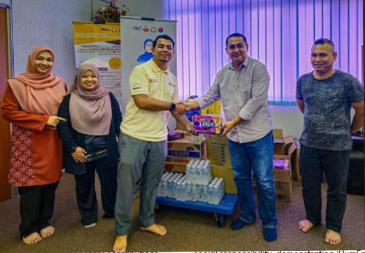 iHumEn Extends CSR to Flood Victims in Kota Tinggi