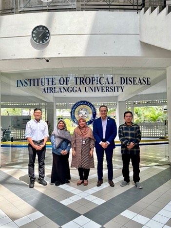 MEDiTEC TRIPLE HELIX NETWORKING VISIT TO INSTITUTE OF TROPICAL DISEASE (ITD), UNAIR