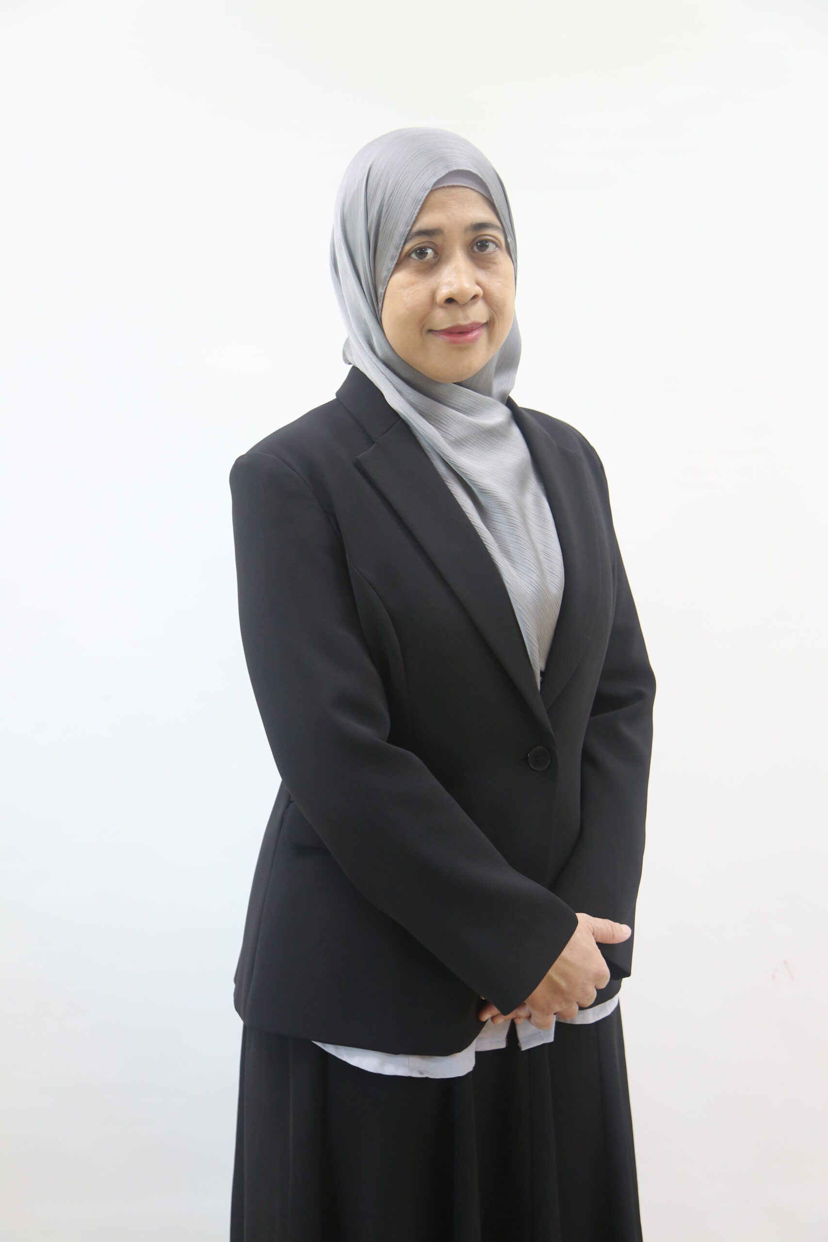 Puan Rafidah binti Ahmad