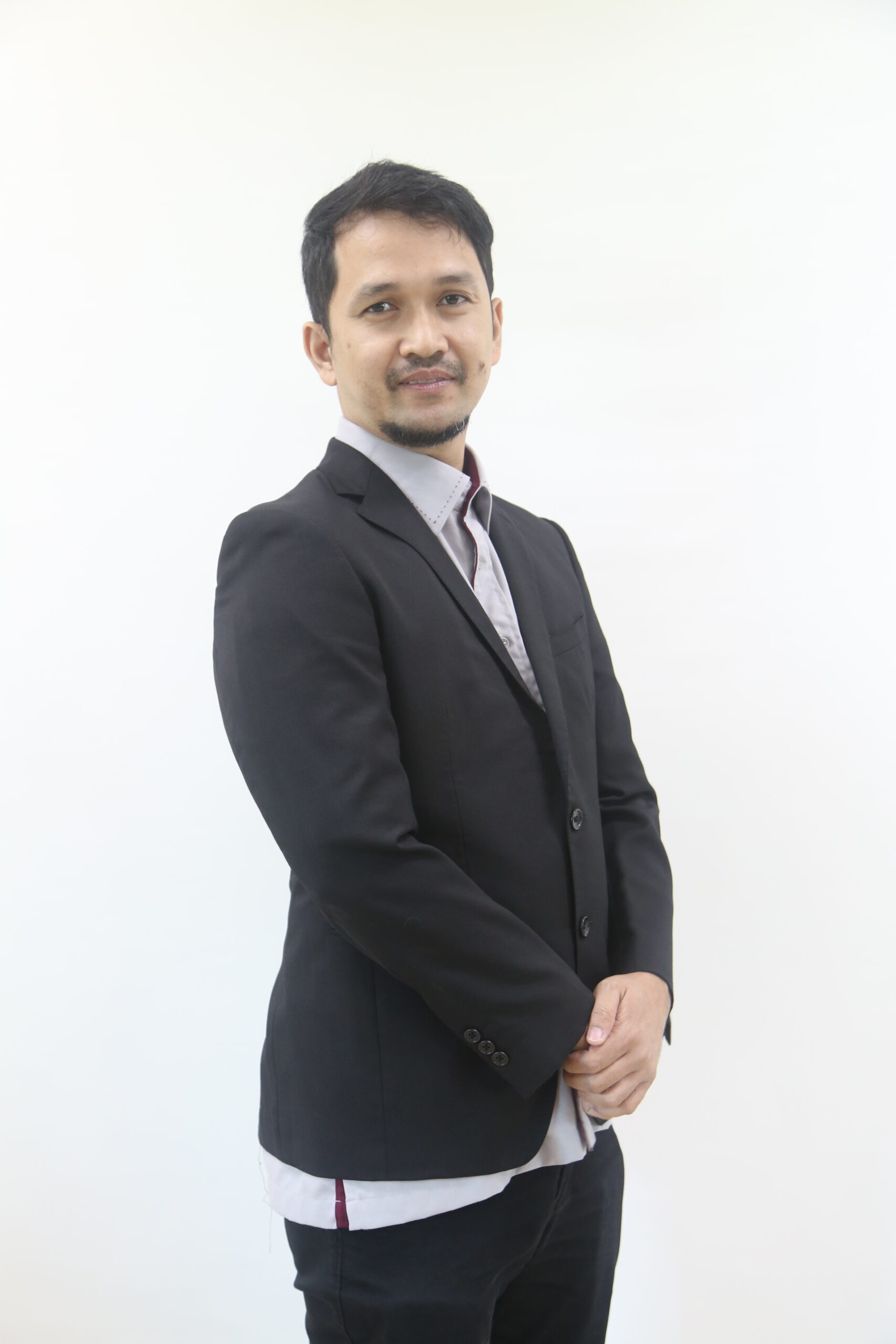 Encik Ahmad Mustaqim bin Ahmad Fauzi